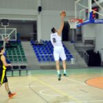 III liga koszykarzy: AZS Politechnika Kielce - Regis Wieliczka / Maciej Wadowski / Radio Kielce