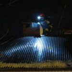 30.1.2015 Kielce. Straż pożarna podczas akcji w domku jednorodzinnym przy ul. Wybranieckiej. Prawdopodobnie niedrożność komina była przyczyną zadymienia w pomieszczeniach. / Wojciech Habdas / Radio Kielce