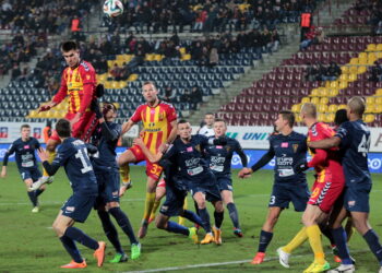 Pogoń Szczecin - Korona Kielce 2:0 (1:0) (6 grudnia 2014) / Krzysztof Żołądek / Radio Kielce