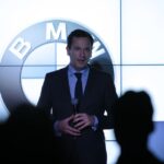 15.1.2015 Kielce. W Kielcach otwarty został pierwszy w województwie świętokrzyskim autoryzowany salon sprzedaży oraz serwis samochodów i motocykli marki BMW. / Robert Felczak / Radio Kielce