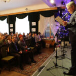 Stypendia i nagrody dla zdolnych uczniów oraz studentów wręczono w Domu Środowisk Twórczych w Kielcach. Wśród nagrodzonych są laureaci Świętokrzyskiego Matematycznego Maratonu Maturalnego, zwycięzcy konkursu na esej dotyczący dorastania, a także laureaci „Grantów”. / Wojciech Habdas / Radio Kielce