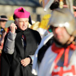 Ulicami Kielc przeszły orszaki królewskie. / Wojciech Habdas / Radio Kielce