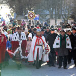 Ulicami Kielc przeszły orszaki królewskie. / Wojciech Habdas / Radio Kielce