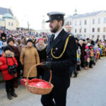 Ulicami Kielc przeszły orszaki królewskie. / Wojciech Habdas / Radio Kielce