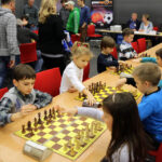 17.1.2015 Kielce. Blisko 90 zawodniczek i zawodników bierze udział w Międzynarodowym Turnieju Szachowym  o Grand Prix Gór Świętokrzyskich, który odbywa się w Centrum Kongresowym Targów Kielce. / Wojciech Habdas / Radio Kielce