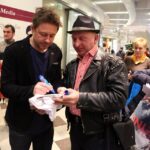 31.01.2015 Muzyczne Nagrody Radia Kielce w Galerii Korona - Andrzej Piaseczny rozdał mnóstwo autografów / Stanisław Blinstrub / Radio Kielce