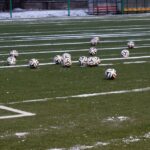 08.01.2015 Pierwszy w 2015 roku trening Korony Kielce - piłki / Stanisław Blinstrub / Radio Kielce