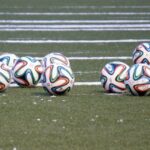 08.01.2015 Pierwszy w 2015 roku trening Korony Kielce - piłki zimą / Stanisław Blinstrub / Radio Kielce