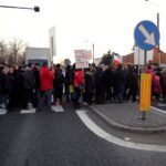 16.01.2015 Protest rodziców w obronie szkoły Skarżysko Kościelne / Stanisław Blinstrub / Radio Kielce