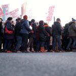 16.01.2015 Protest rodziców w obronie szkoły Skarżysko Kościelne / Stanisław Blinstrub / Radio Kielce
