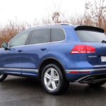 W polskich salonach Volkswagena można już kupić terenowo-rekreacyjny model Touareg po tak zwanym liftingu. / Robert Felczak / Radio Kielce