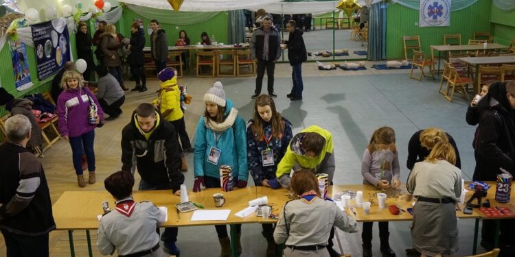 11.03.2014 WOŚP w Ostrowcu - sztab / Teresa Czajkowska / Radio Kielce