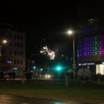 11.01.2015 WOŚP - Światełko do Nieba w Kielcach. Widok na sztuczne ognie Galeria Echo / Stanisław Blinstrub / Radio Kielce