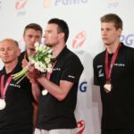 Powitanie polskich piłkarzy ręcznych na lotnisku Chopina w Warszawie (2 lutego 2015) / Wojciech Habdas / Radio Kielce