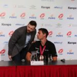 Powitanie polskich piłkarzy ręcznych na lotnisku Chopina w Warszawie (2 lutego 2015) / Wojciech Habdas / Radio Kielce