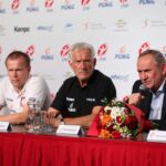 Powitanie polskich piłkarzy ręcznych na lotnisku Chopina w Warszawie (2 lutego 2015) / Wojciech Habdas / Radio Kielce