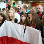 02.02.2015 Polscy Kibice tłumnie przybyli na lotnisko by powitać naszych piłkarzy ręcznych / Wojciech Habdas / Radio Kielce