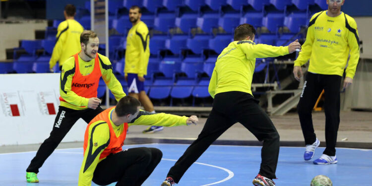 17.2.2015 Kijów. Trening przed meczem KS Vive Tauron Kielce - HC Motor Zaporozhye / Wojciech Habdas / Radio Kielce