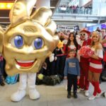 02.02.2015 Polscy Kibice tłumnie przybyli na lotnisko by powitać naszych piłkarzy ręcznych / Wojciech Habdas / Radio Kielce