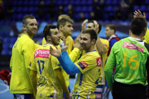 18.2.2015 Kijów. W meczu ostatniej, 10. kolejki Ligi Mistrzów piłkarze ręczni Vive Tauronu Kielce pokonali w Pałacu Sportu w Kijowie Motor Zaporoże 28:27 (10:19). / Wojciech Habdas / Radio Kielce