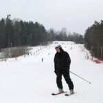 21.2.2015 Kielce. Wiele osób aktywnie spędza ferie zimowe m.in. na stoku na Stadionie. / Wojciech Habdas / Radio Kielce