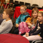 24.2.2015 Kielce. Dzieci z Ośrodka Kultury Ziemowit zwiedzały naszą rozgłośnię. / Wojciech Habdas / Radio Kielce