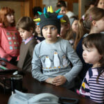 24.2.2015 Kielce. Dzieci z Ośrodka Kultury Ziemowit zwiedzały naszą rozgłośnię. / Wojciech Habdas / Radio Kielce