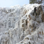 7.2.2015 Kielce. Lodospad na Skałce Geologów na Kadzielni / Wojciech Habdas / Radio Kielce
