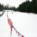 7.2.2015 Kielce. Na stadionie wielu chętnych korzysta z lodowiska i stoku narciarskiego. / Wojciech Habdas / Radio Kielce