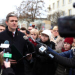 7.2.2015 Kielce. Konferencja prasowa Adama Jarubasa na pl. Artystów / Wojciech Habdas / Radio Kielce