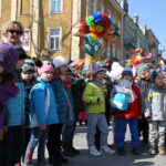 Budzenie Wiosny na ul. Sienkiewicza w Kielcach (20 marca 2015 r.) / Piotr Michalski / Radio Kielce