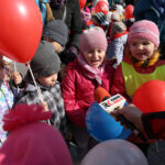 Budzenie Wiosny na ul. Sienkiewicza w Kielcach (20 marca 2015 r.) / Piotr Michalski / Radio Kielce