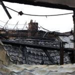 Spalona hala w suchedniowskiej fabryce mebli (22 marca 2015 r.) / Piotr Michalski / Radio Kielce