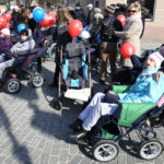 Budzenie Wiosny na ul. Sienkiewicza w Kielcach (20 marca 2015 r.) / Piotr Michalski / Radio Kielce