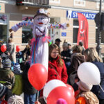 Budzenie Wiosny na ul. Sienkiewicza w Kielcach (20 marca 2015 r.) / Piotr Michalski / Radio Kielce