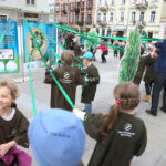 Leśny happening na Placu Artystów (27 marca 2015 r.) / Piotr Michalski / Radio Kielce