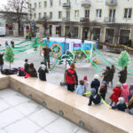 Leśny happening na Placu Artystów (27 marca 2015 r.) / Piotr Michalski / Radio Kielce