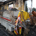 Spalona hala w suchedniowskiej fabryce mebli (22 marca 2015 r.) / Piotr Michalski / Radio Kielce