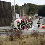 04.03.2015 Wypadek cysterny z gazem w Cedzynie koło Kielc / Stanisław Blinstrub / Radio Kielce