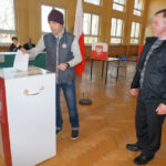 8.3.2015 Klimontów. Wybory uzupełniające do Rady Gminy / Grażyna Szlęzak-Wójcik / Radio Kielce