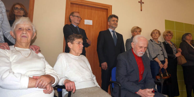 6.3.2015 Kielce. Środowiskowy Dom Samopomocy Caritas Diecezji Kieleckiej przy ul. Urzędniczej. / Iwona Murawska / Radio Kielce