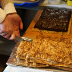 19.3.2015 Niziny. Darcie pierza i kiszenie kapusty - te dawne wiejskie zajęcia przypomniały członkinie stowarzyszenia „Niziny Górą” / Leszek Ślusarski / Radio Kielce