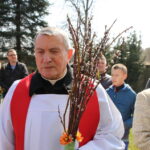 Uroczysta procesja wraz z poświęceniem palm w parafii pw. św. Wojciecha w Kielcach / Kamil Król / Radio Kielce