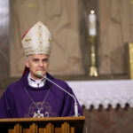 30.3.2015 Masłów. W kościele parafialnym w Masłowie w odprawiona została msza święta dziękczynna za nauczanie i posługę Jana Pawła II. Po nabożeństwie parafianie wzięli udział w Drodze Krzyżowej. / Wojciech Habdas / Radio Kielce