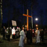 30.3.2015 Masłów. W kościele parafialnym w Masłowie w odprawiona została msza święta dziękczynna za nauczanie i posługę Jana Pawła II. Po nabożeństwie parafianie wzięli udział w Drodze Krzyżowej. / Wojciech Habdas / Radio Kielce