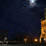 30.3.2015 Masłów. W kościele parafialnym w Masłowie w odprawiona została msza święta dziękczynna za nauczanie i posługę Jana Pawła II. Po nabożeństwie parafianie wzięli udział w Drodze Krzyżowej. / Wojciech Habdas / Radio Kielce