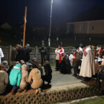 30.3.2015 Masłów. W kościele parafialnym w Masłowie w odprawiona została msza święta dziękczynna za nauczanie i posługę Jana Pawła II. Po nabożeństwie parafianie wzięli udział w Drodze Krzyżowej. / Wojciech Habdas / Radio Kielce