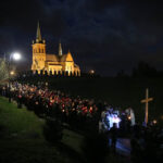 30.3.2015 Masłów. W kościele parafialnym w Masłowie w odprawiona została msza święta dziękczynna za nauczanie i posługę Jana Pawła II. Po nabożeństwie parafianie wzięli udział w Drodze Krzyżowej. / Wojciech Habdas / Radio Kielce