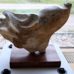 Wystawa rzeźby "W kręgu pracowni Wietrzni" w Sali Wystaw Czasowych Centrum Geoedukacji w Kielcach / Kamil Król / Radio Kielce