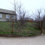 Budynek wraz z działką na środku ulicy Skrajnej w Kielcach / Kamil Król / Radio Kielce